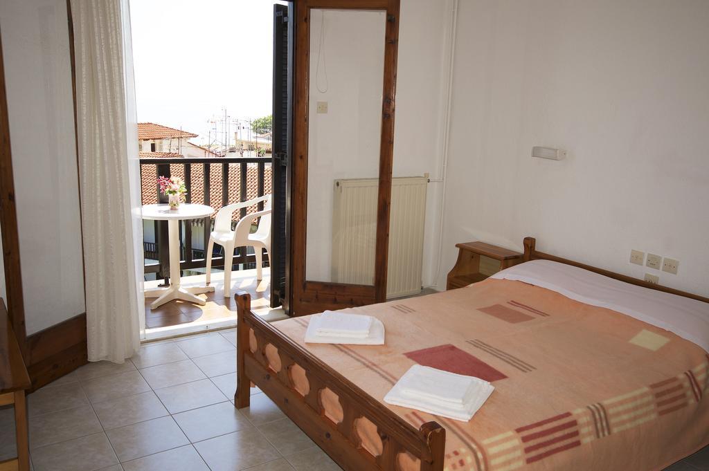 Hotel Sevilli Agios Ioannis  Bilik gambar