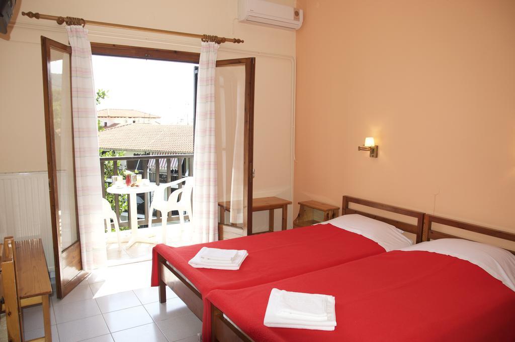 Hotel Sevilli Agios Ioannis  Bilik gambar